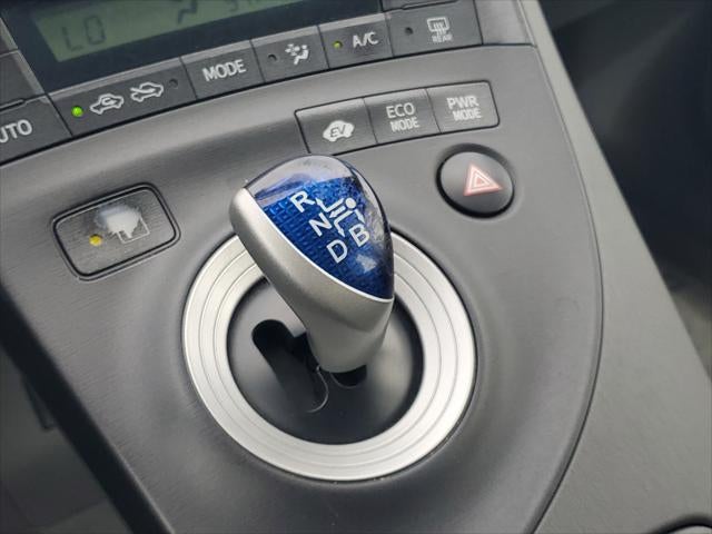 2010 Toyota Prius III