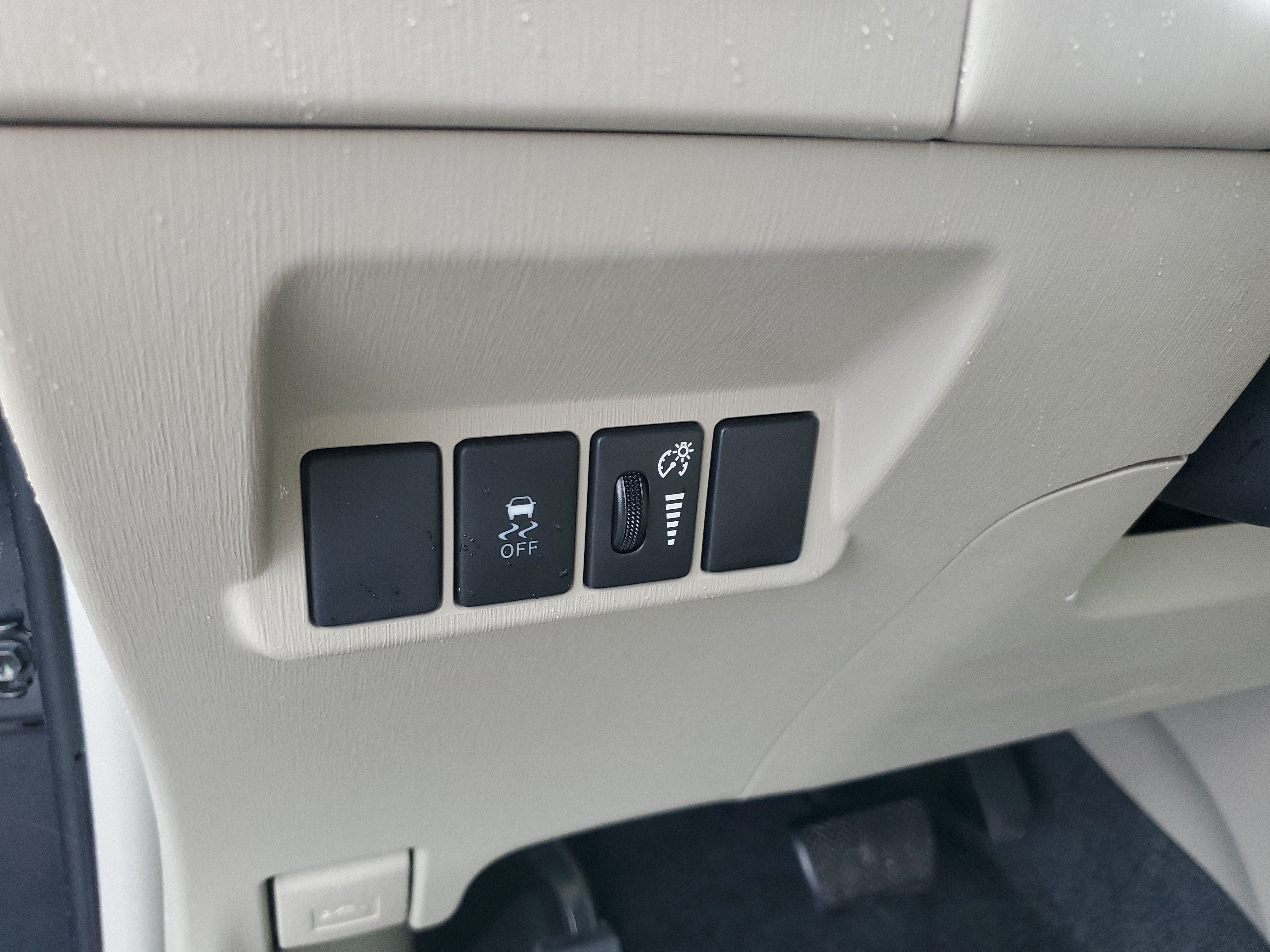 2017 Toyota Prius v Two