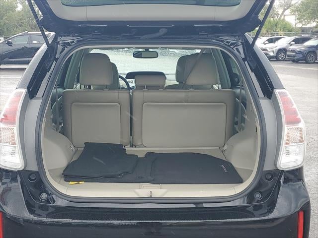 2017 Toyota Prius v Two