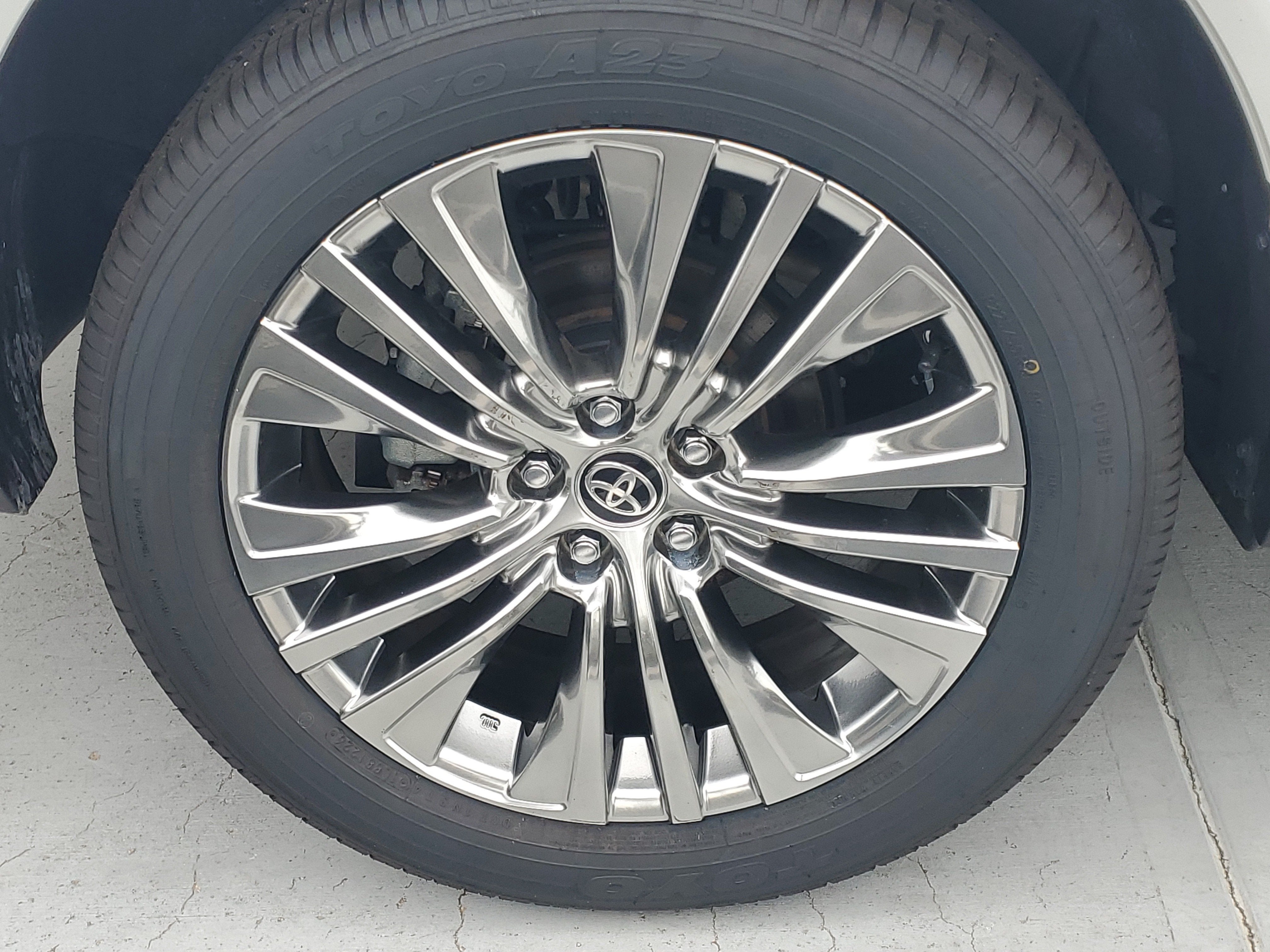 2024 Toyota Venza XLE