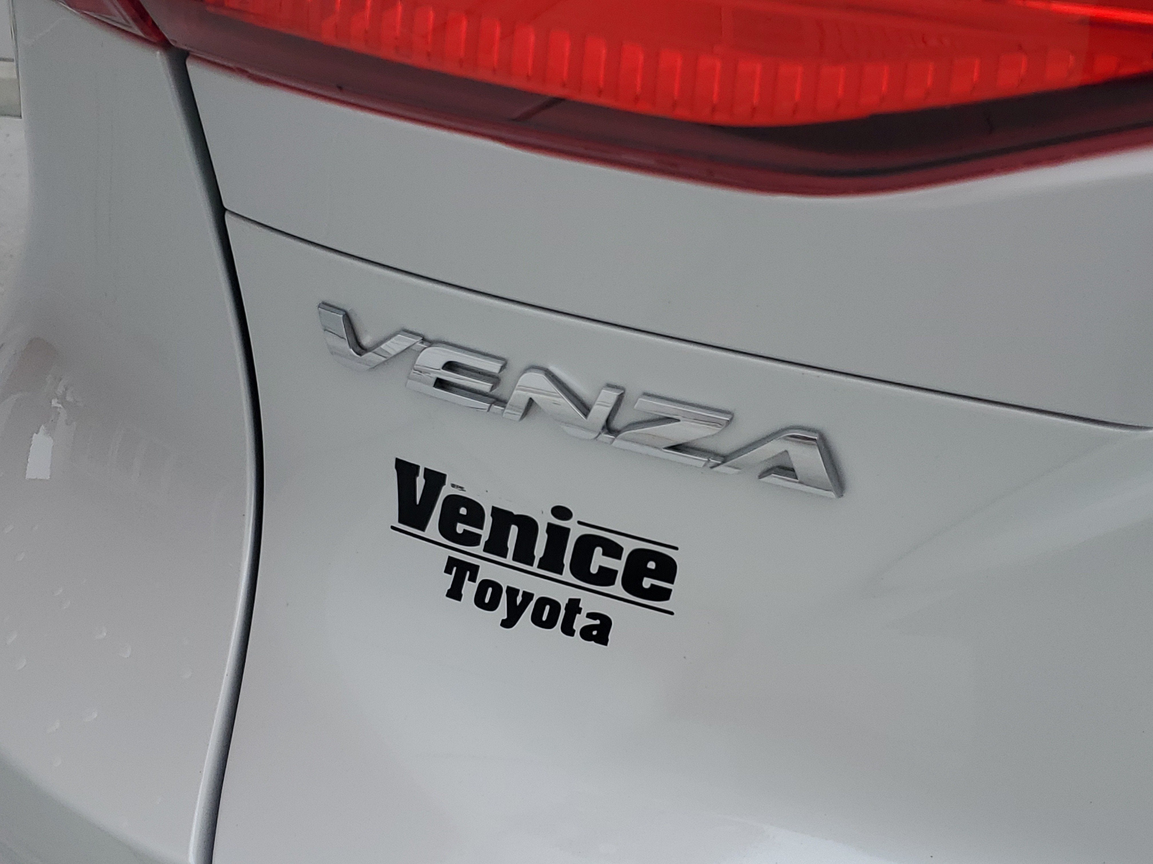 2024 Toyota Venza XLE