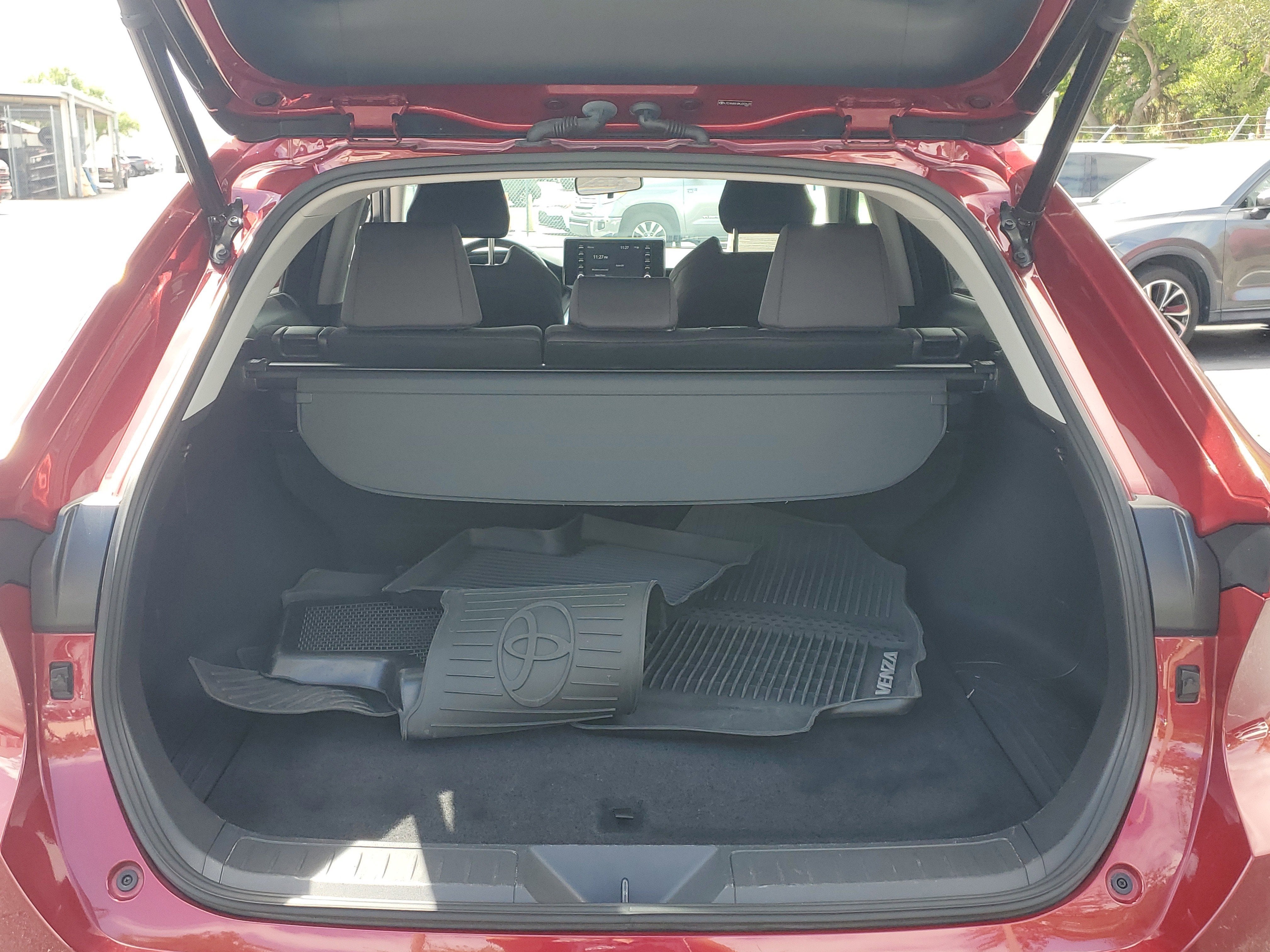 2021 Toyota Venza LE