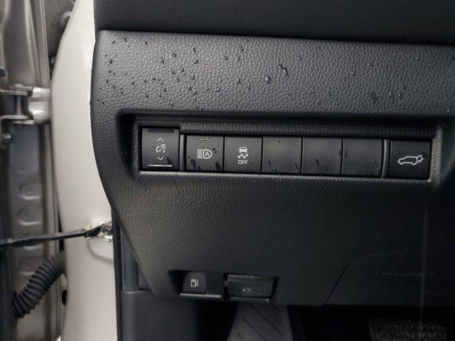 2023 Toyota Venza XLE