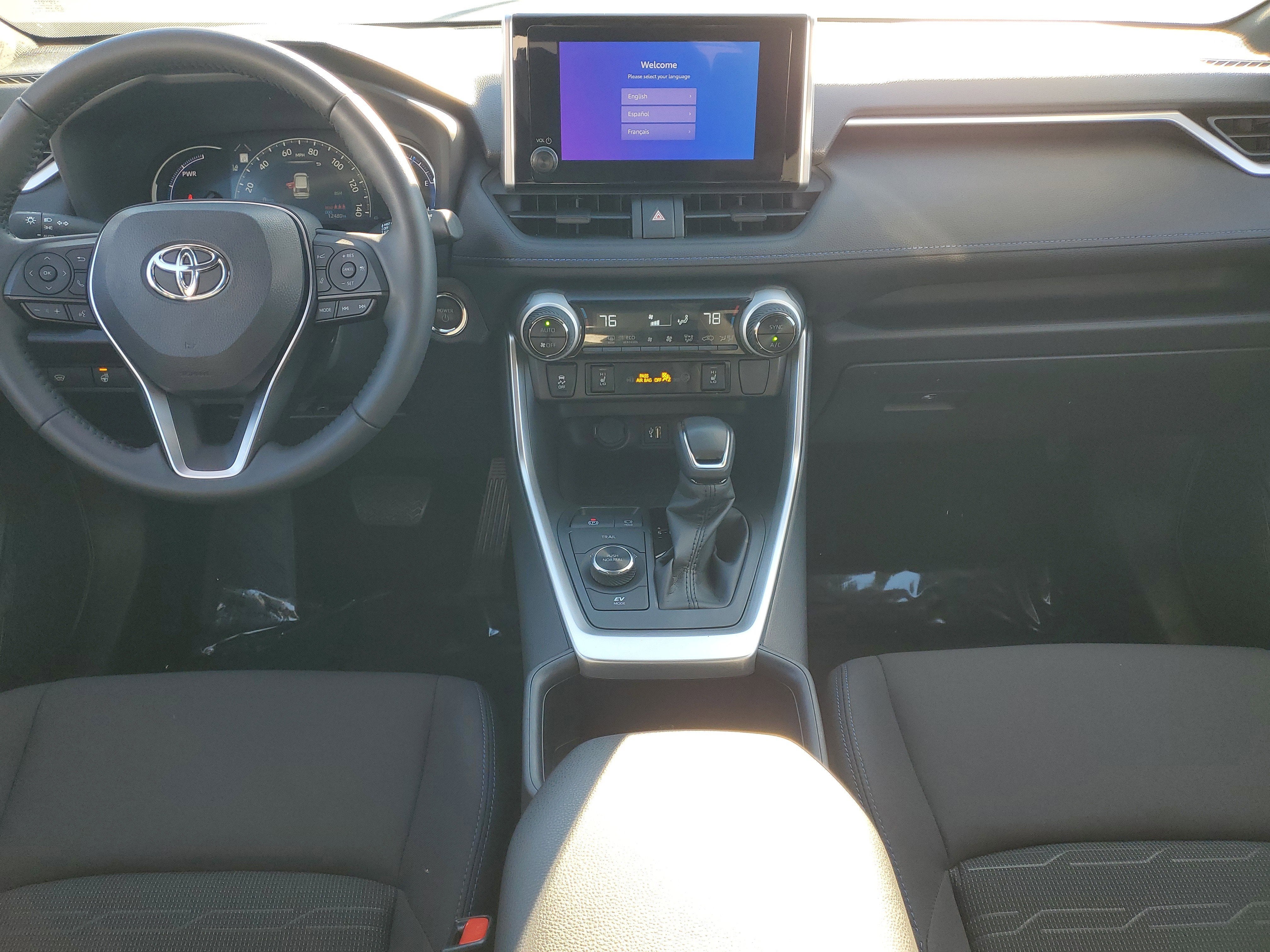 2023 Toyota RAV4 Hybrid SE