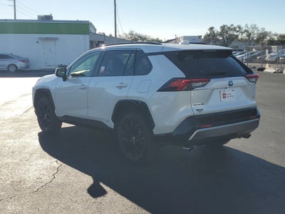 2023 Toyota RAV4 Hybrid SE