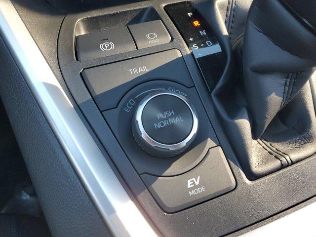 2023 Toyota RAV4 Hybrid SE