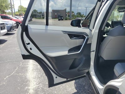 2022 Toyota RAV4 Hybrid XLE Premium
