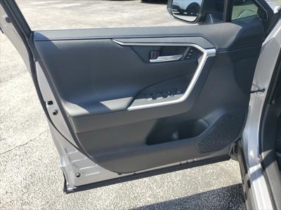 2025 Toyota RAV4 Hybrid XSE
