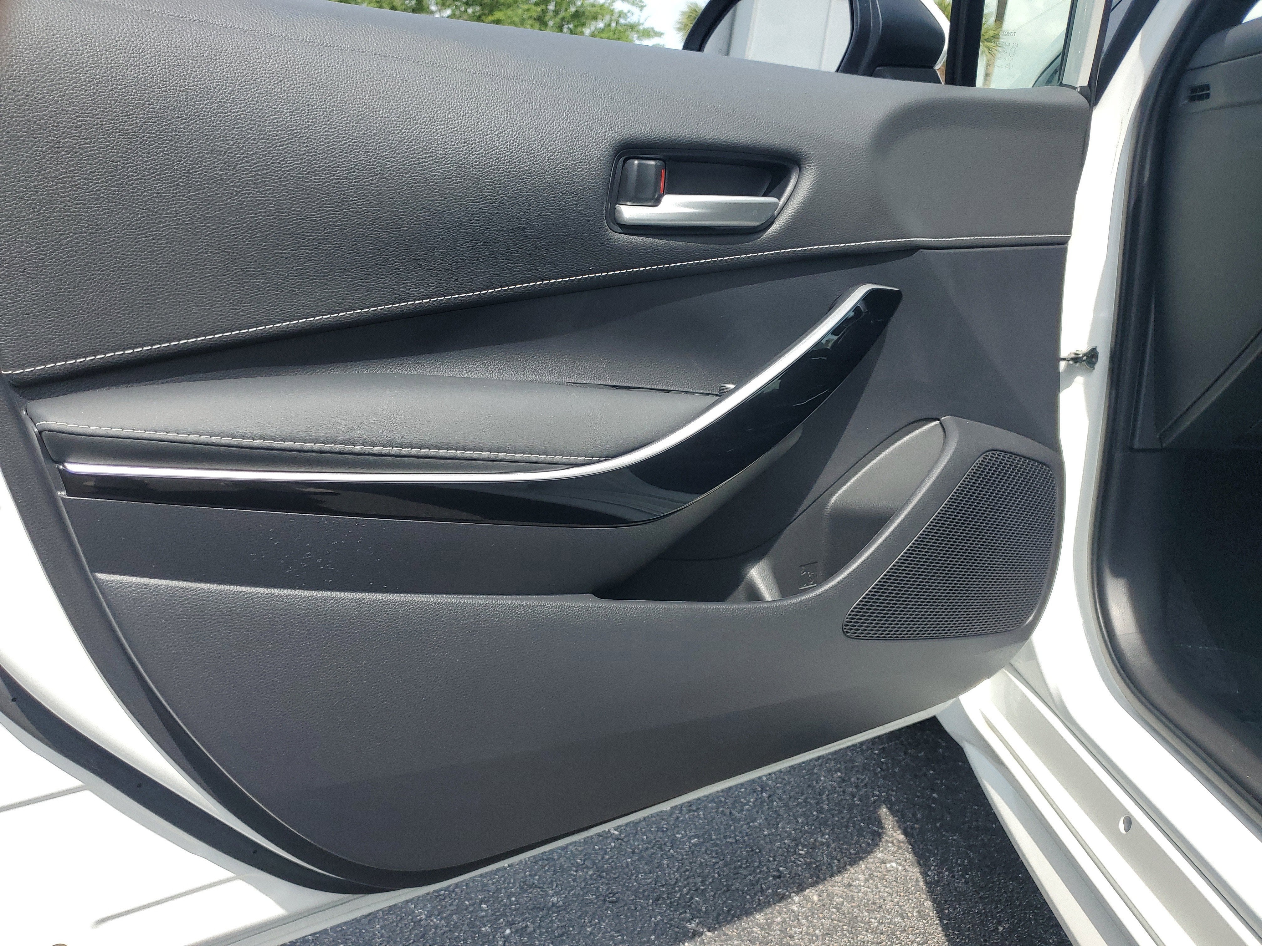 2021 Toyota Corolla Hatchback XSE