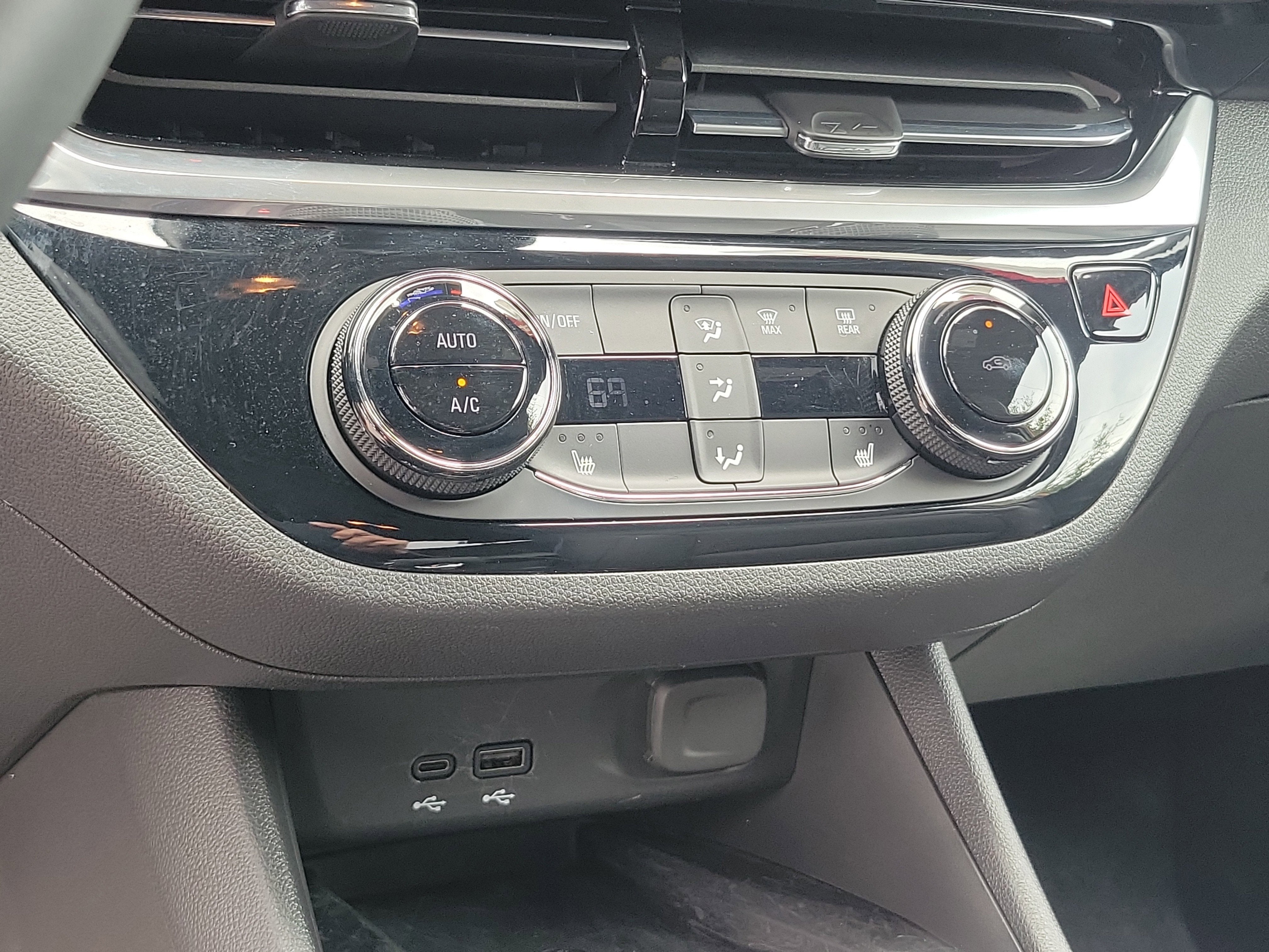 2024 Buick Envista Sport Touring