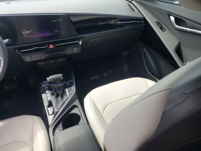 2025 Kia Niro EX