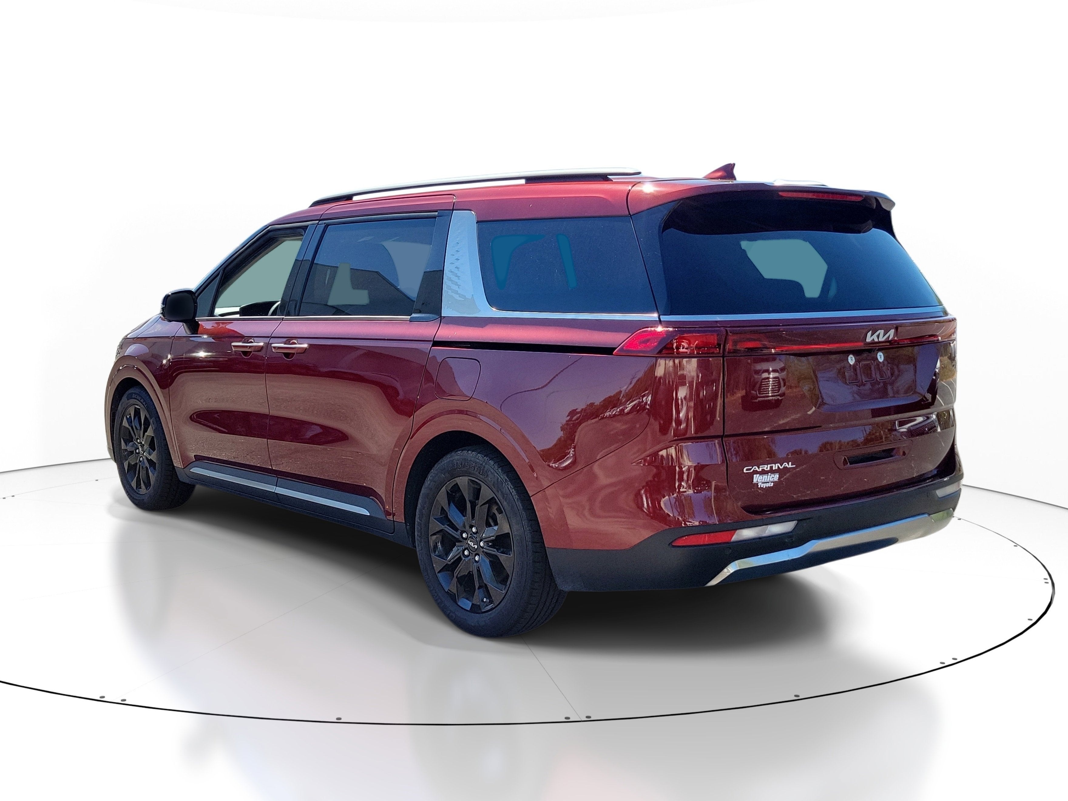 2023 Kia Carnival SX