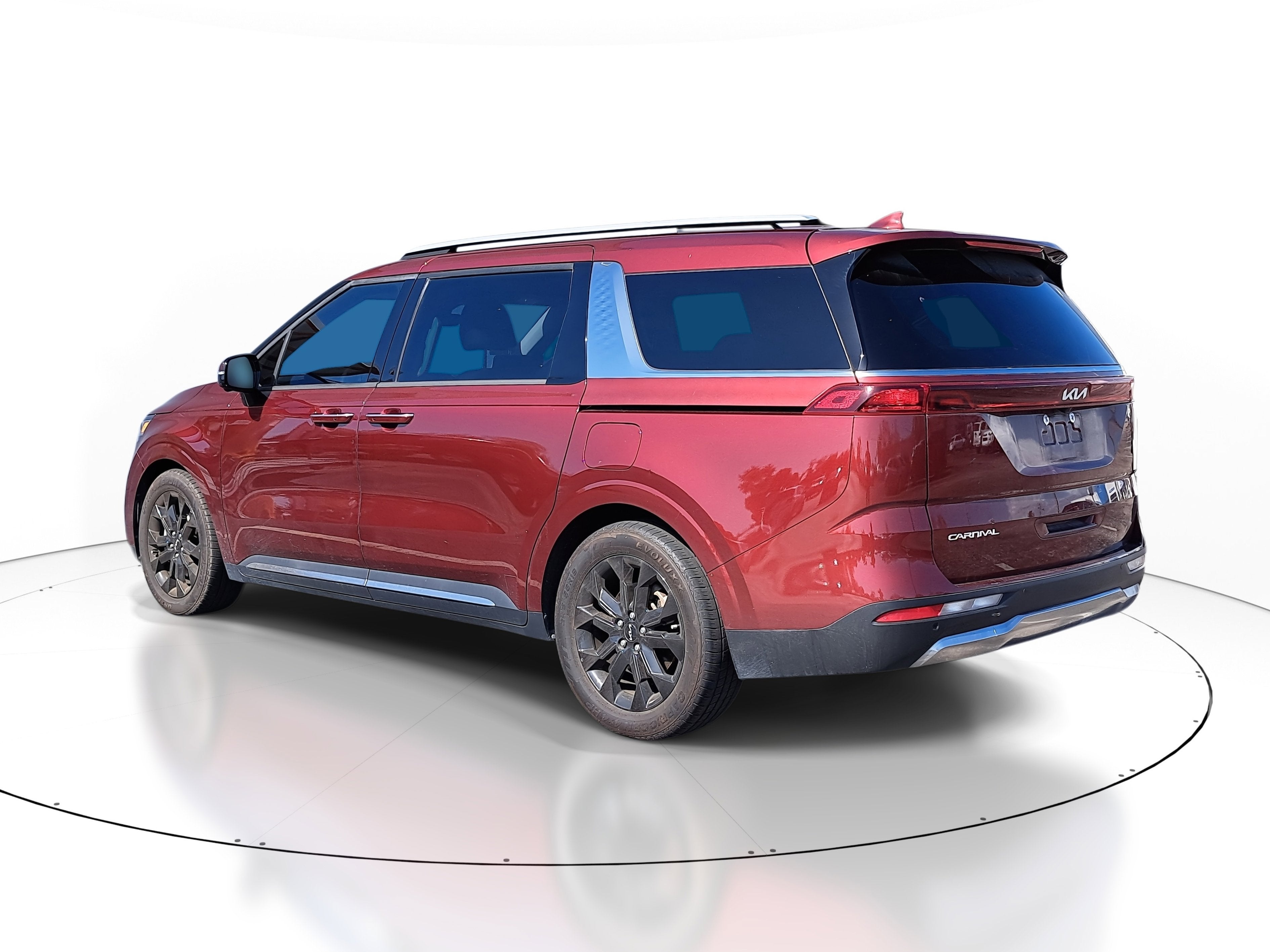 2023 Kia Carnival SX