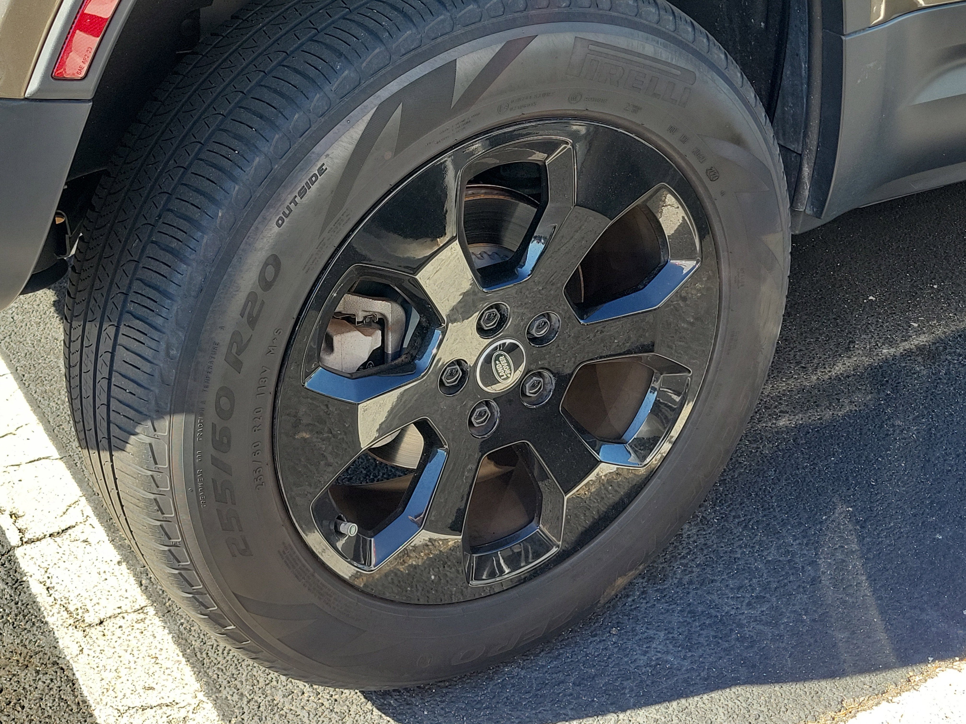 2025 Land Rover Defender S