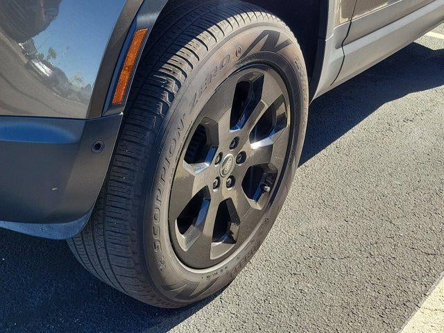 2025 Land Rover Defender S