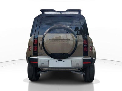 2025 Land Rover Defender S