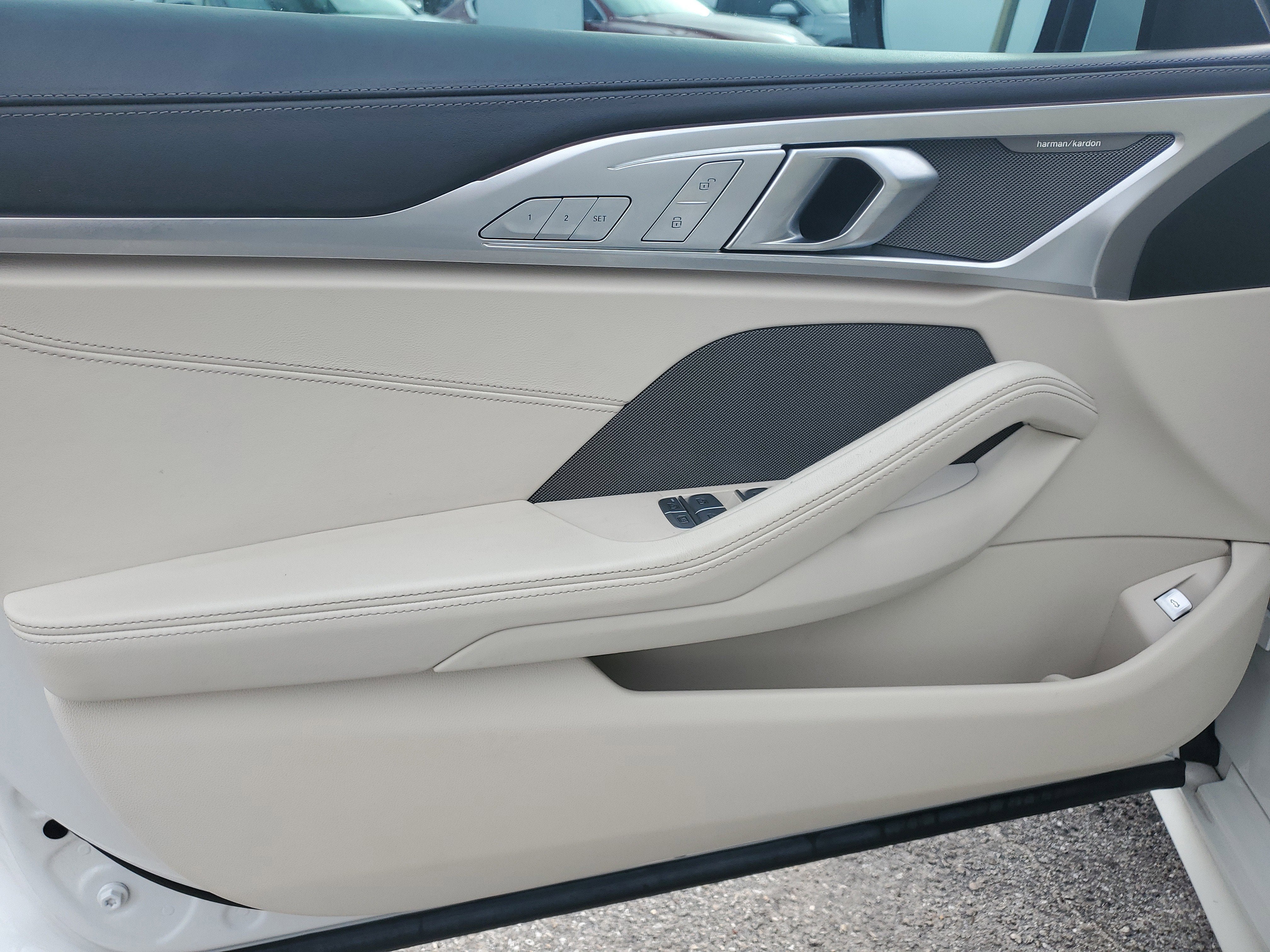 2022 BMW 8 Series 840i