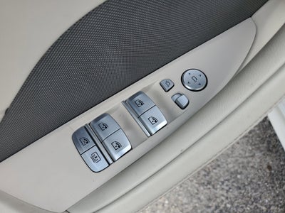 2022 BMW 8 Series 840i