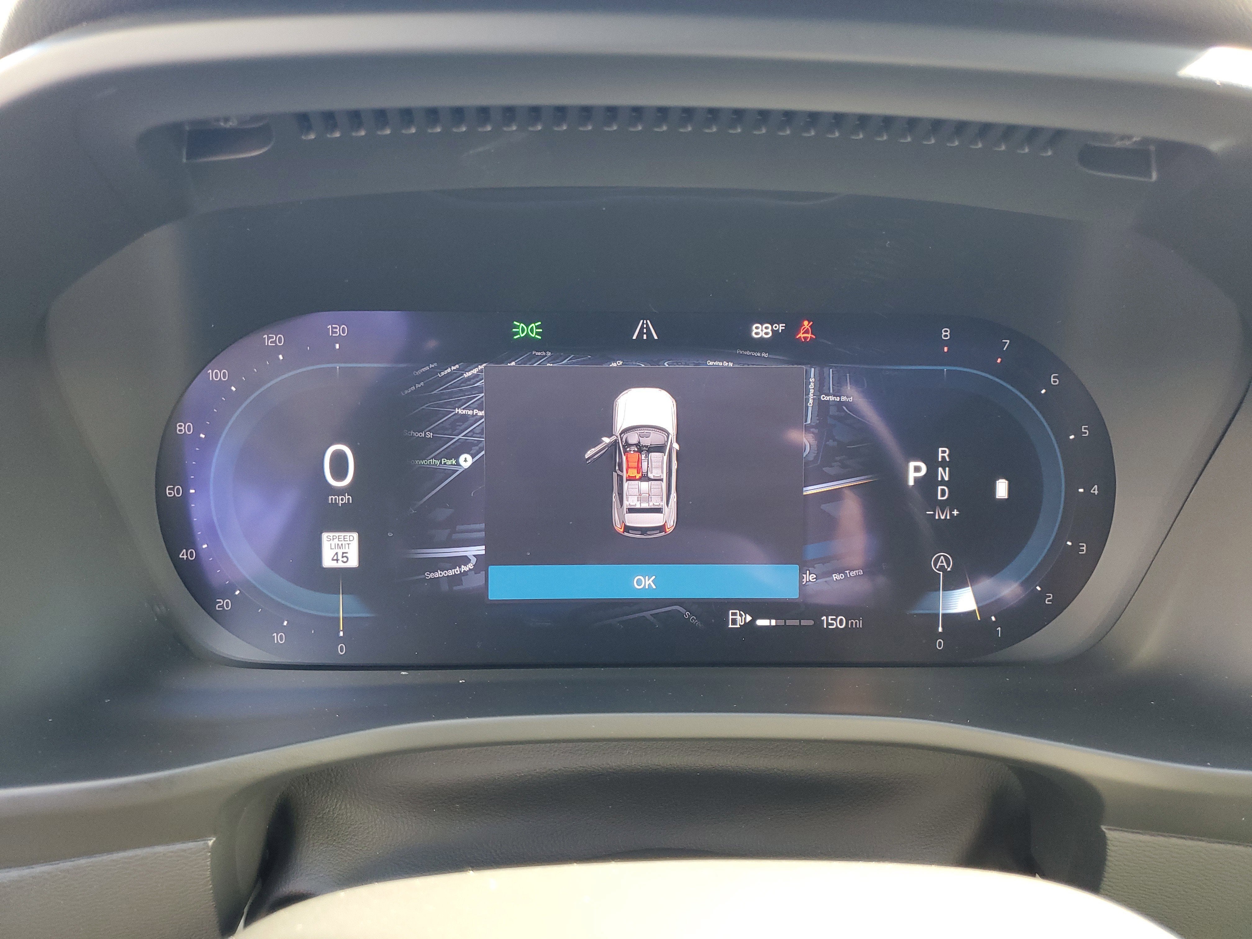 2024 Volvo XC40 Plus Dark Theme