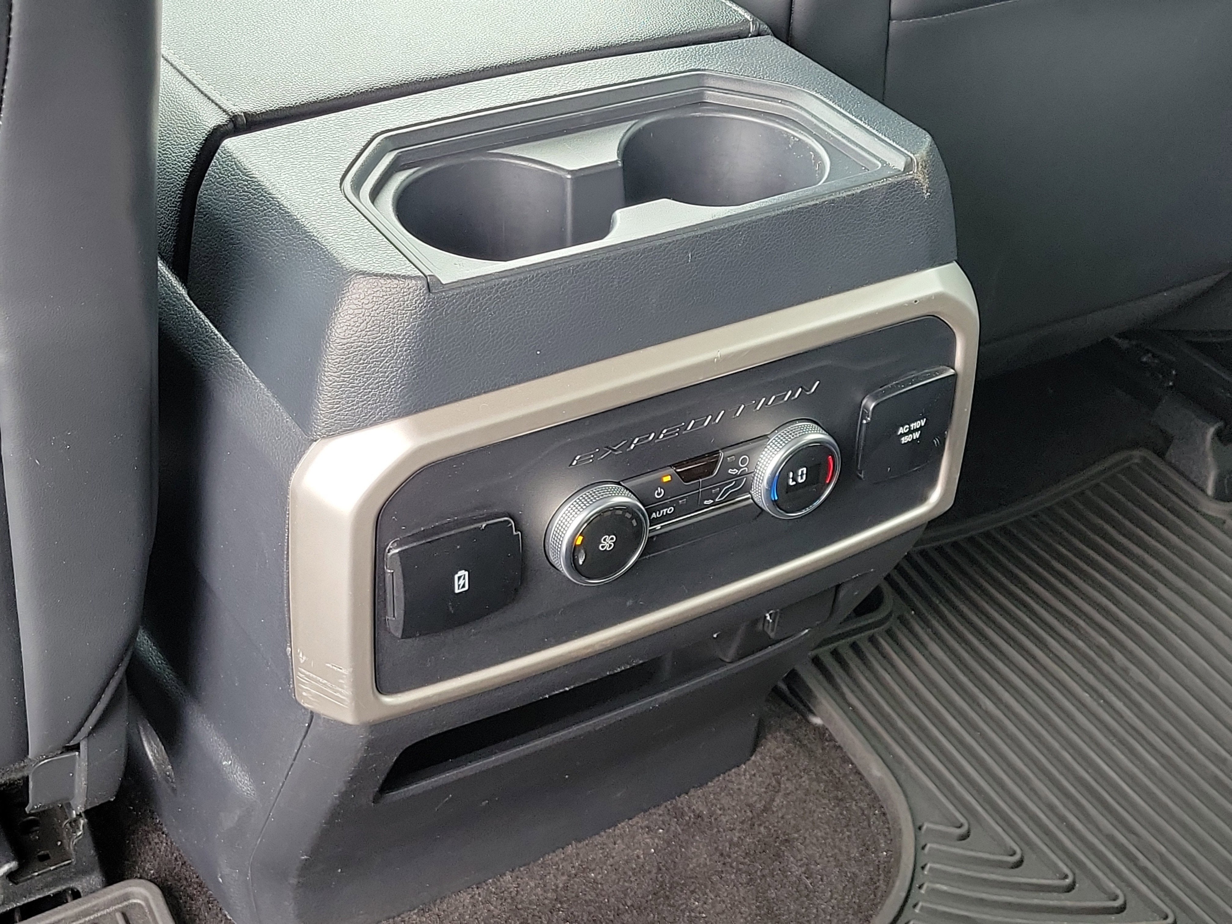 2022 Ford Expedition XLT