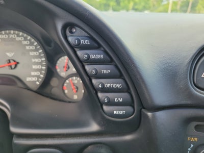 2004 Chevrolet Corvette 2dr Cpe