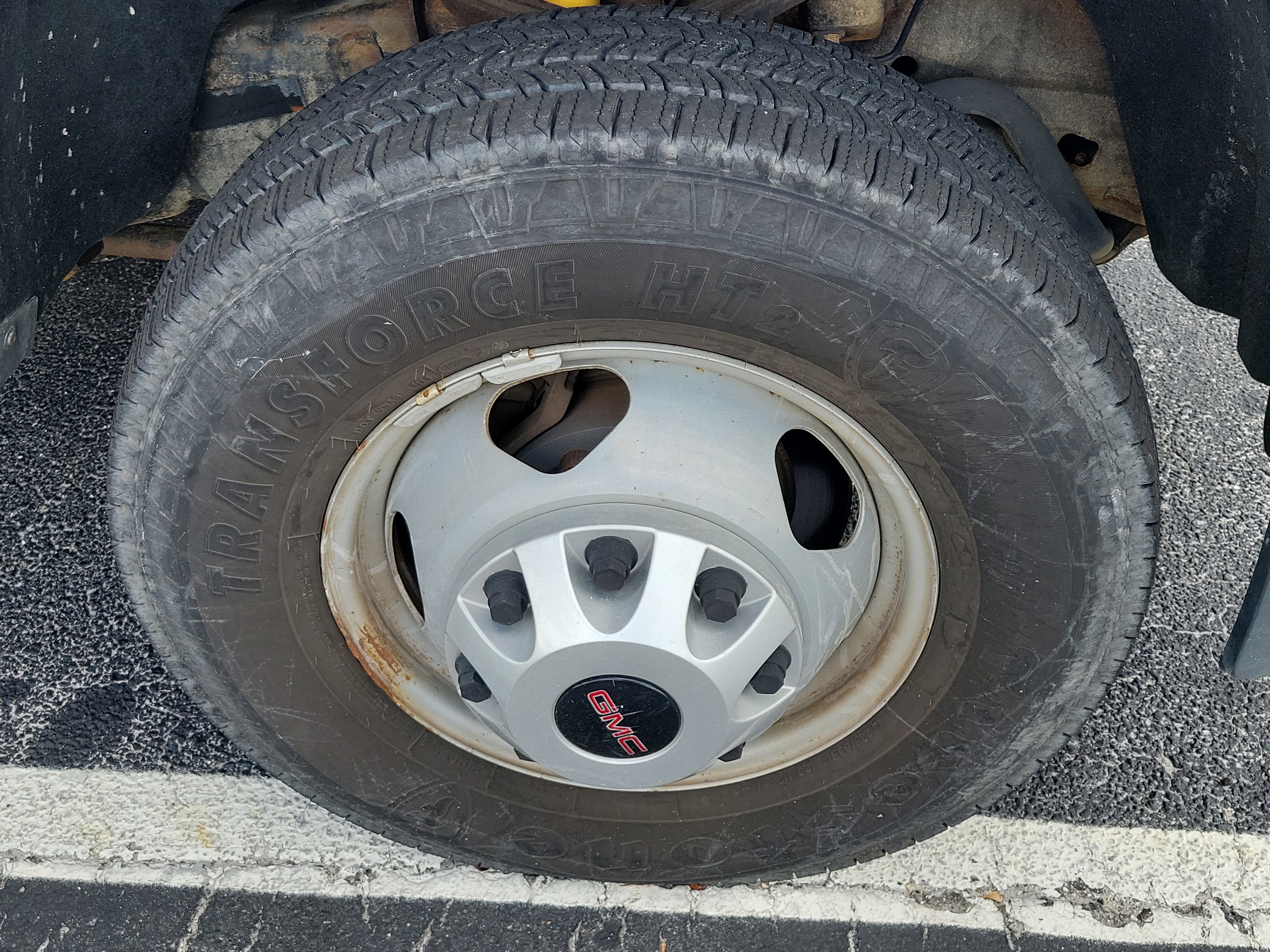 2018 GMC Sierra 3500HD 2WD Reg Cab 137.5" WB, 59.06" CA