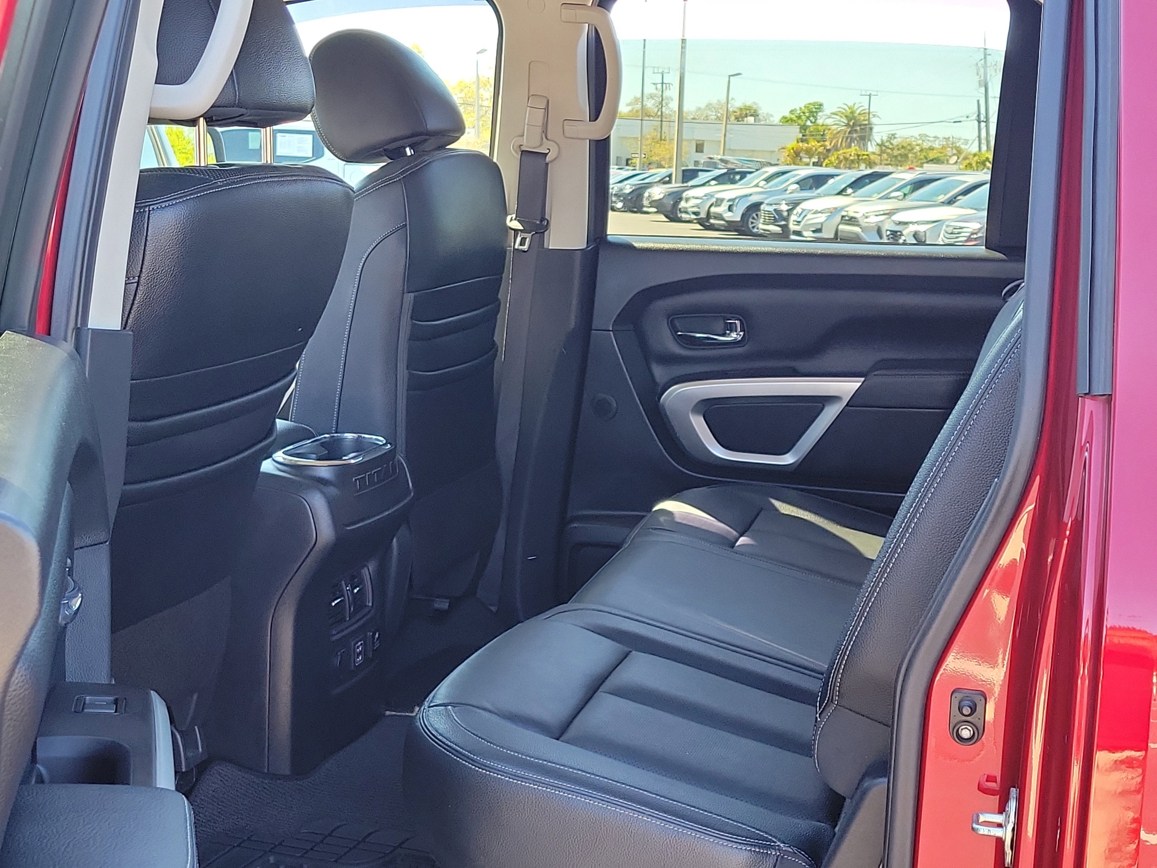 2020 Nissan Titan SL