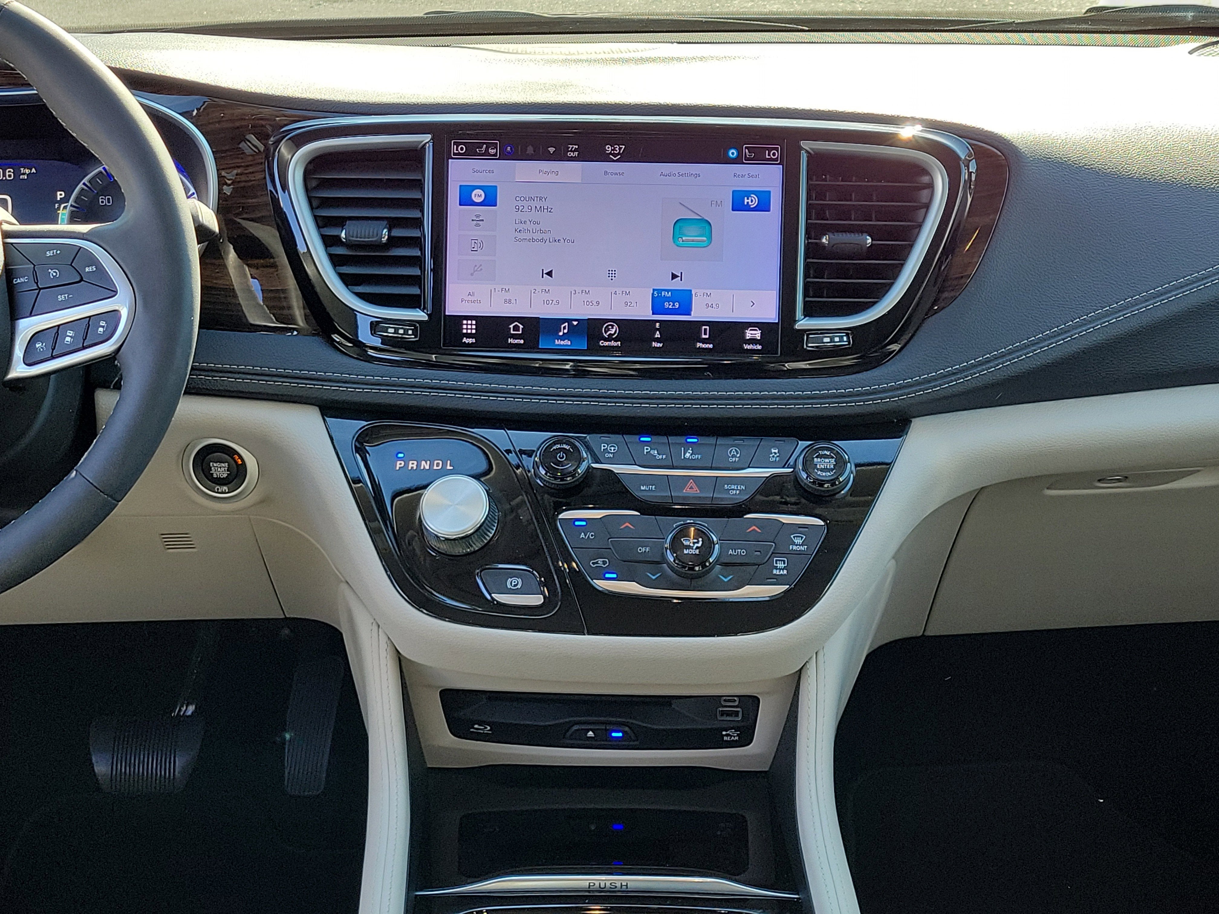 2024 Chrysler Pacifica Limited