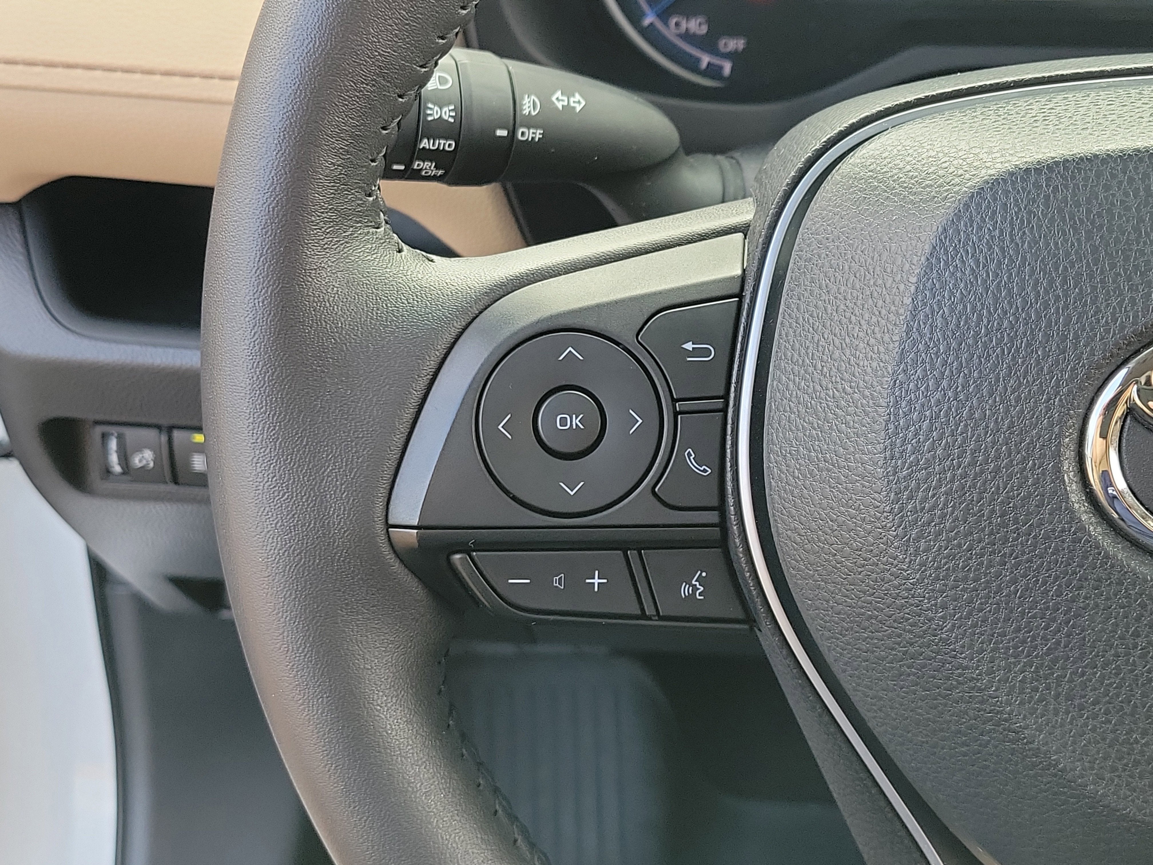 2025 Toyota RAV4 Hybrid XLE Premium