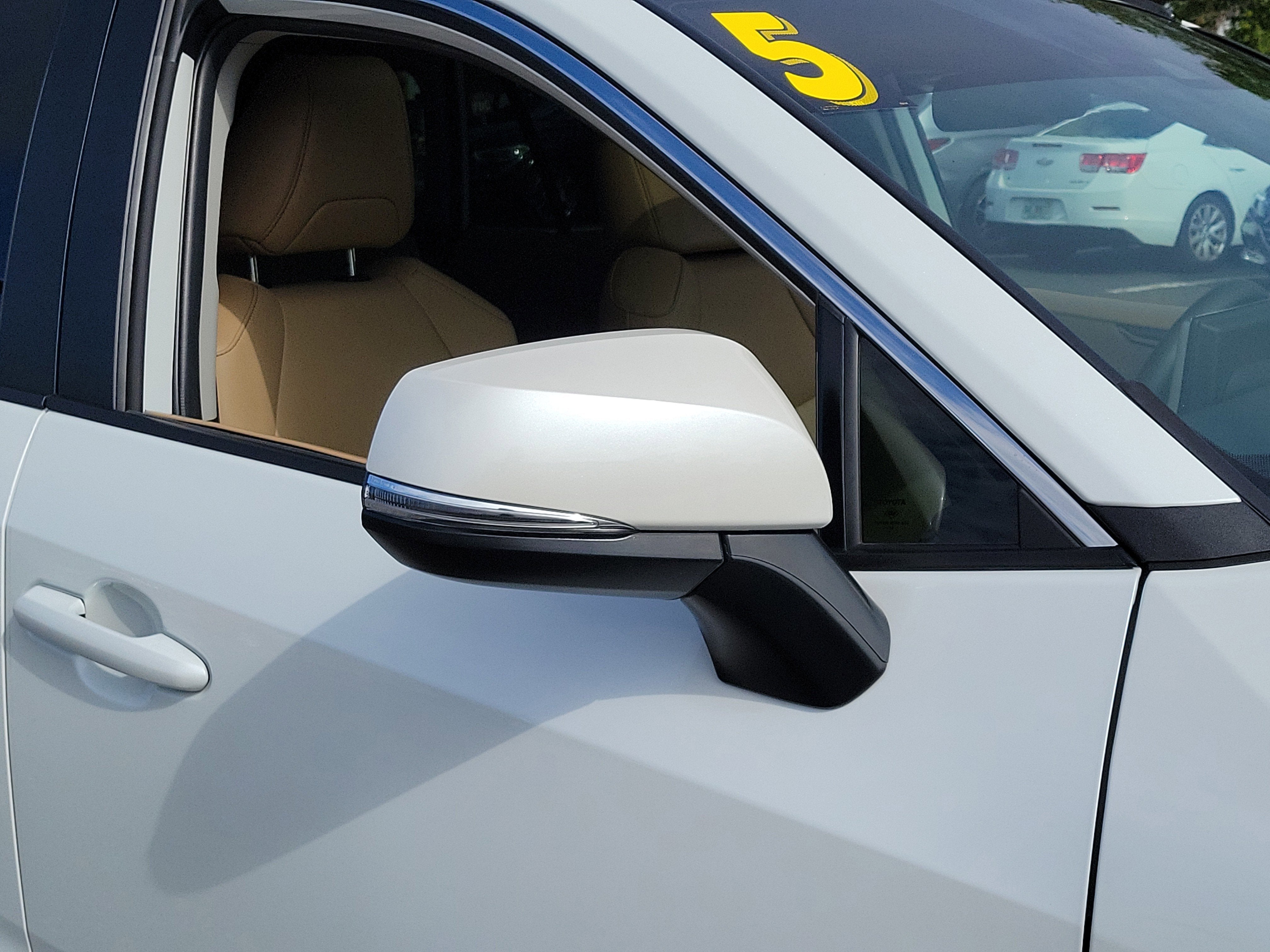 2025 Toyota RAV4 Hybrid XLE Premium