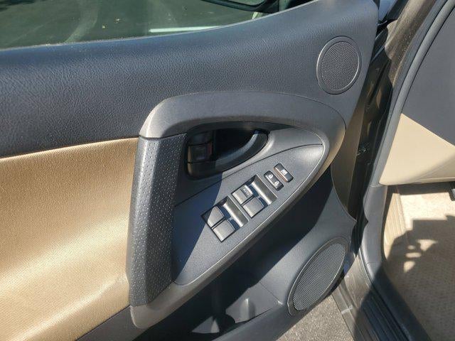 2011 Toyota RAV4 FWD 4dr 4-cyl 4-Spd AT (Natl)