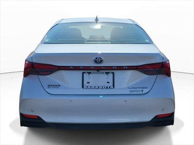 2019 Toyota Avalon Hybrid Limited