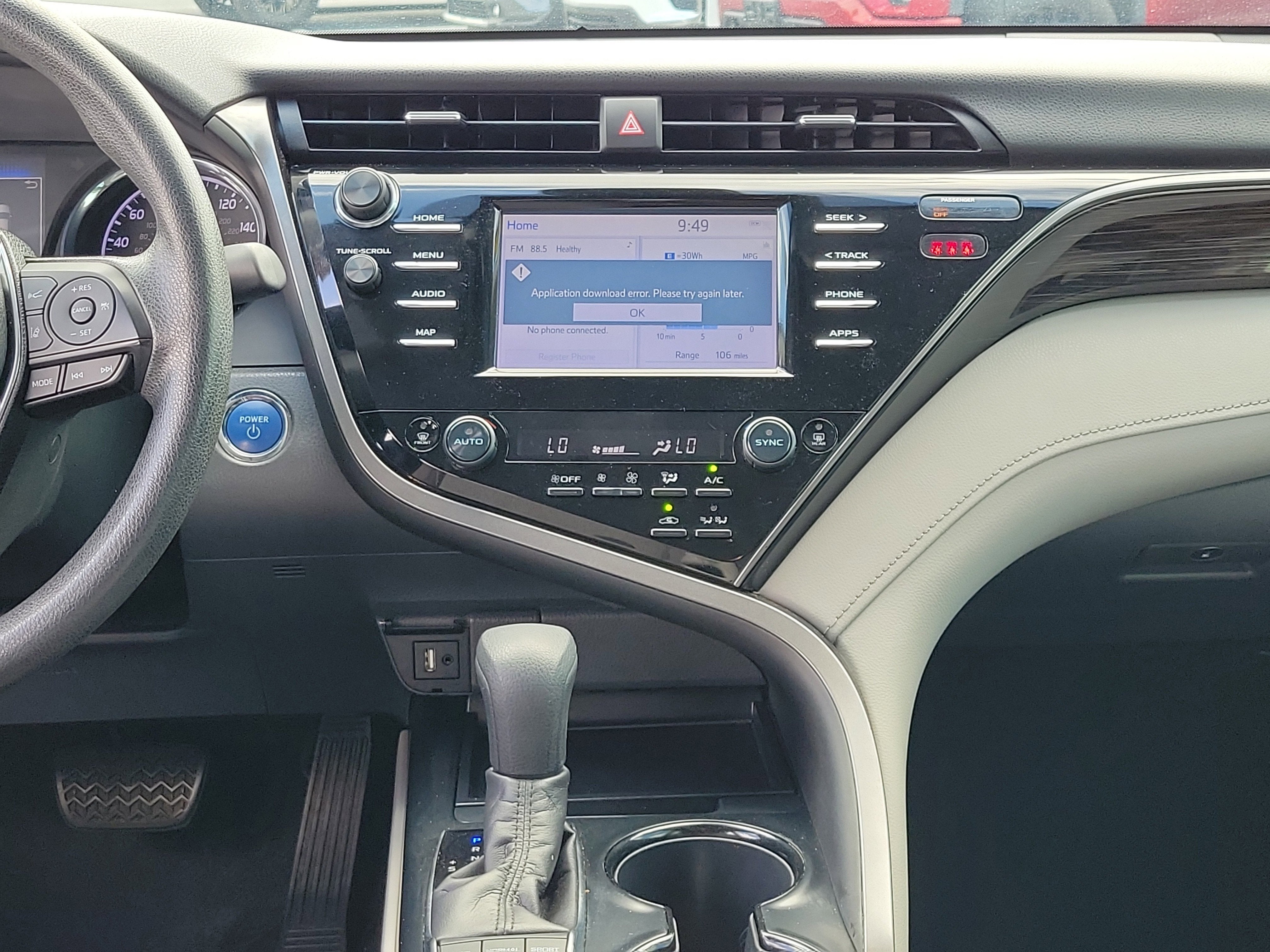 2019 Toyota Camry Hybrid LE