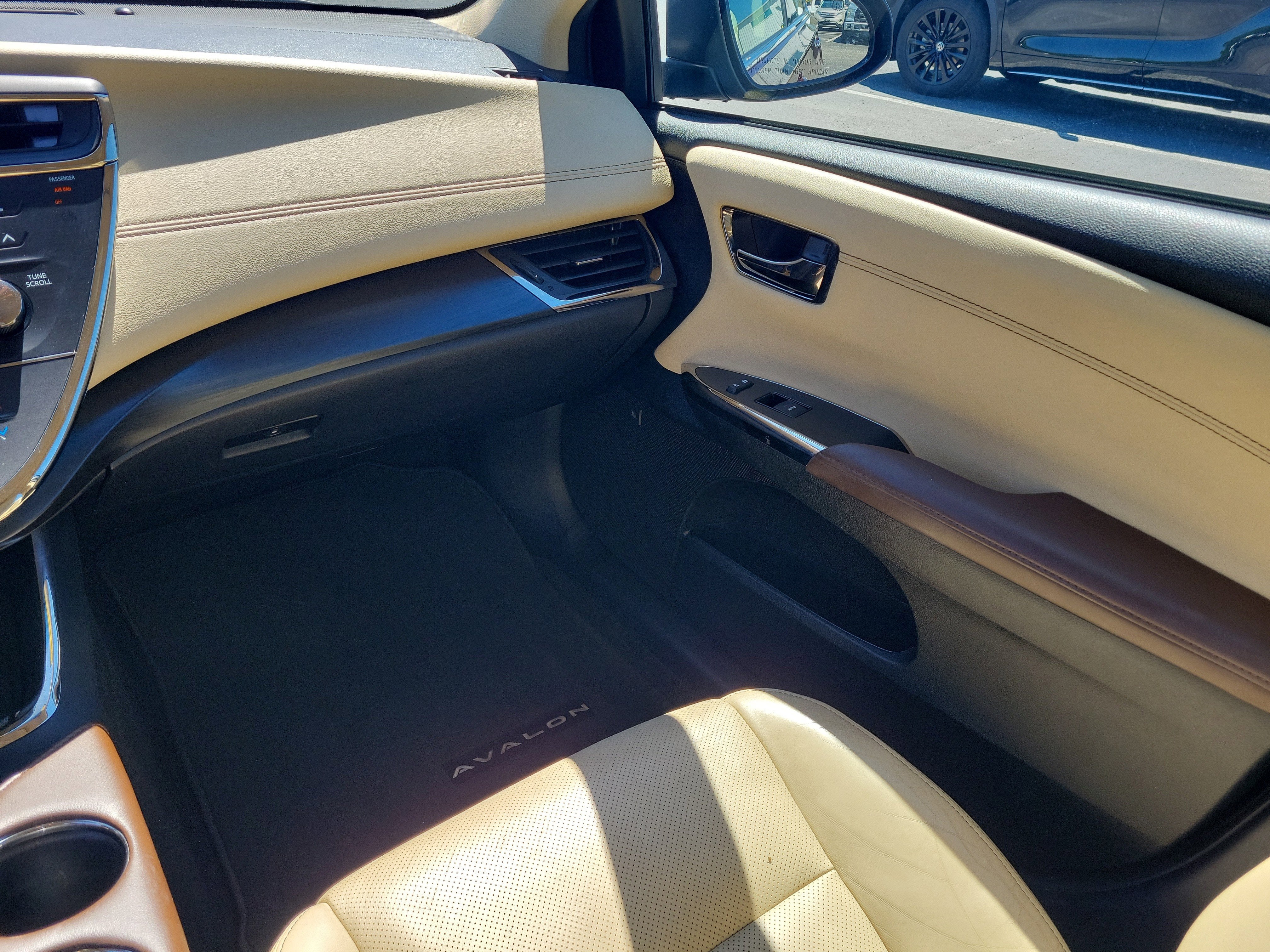 2016 Toyota Avalon Limited