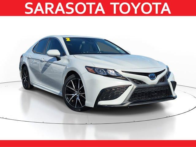 2022 Toyota Camry Hybrid SE