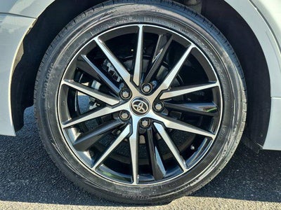 2022 Toyota Camry Hybrid SE