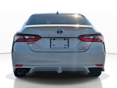 2022 Toyota Camry Hybrid SE