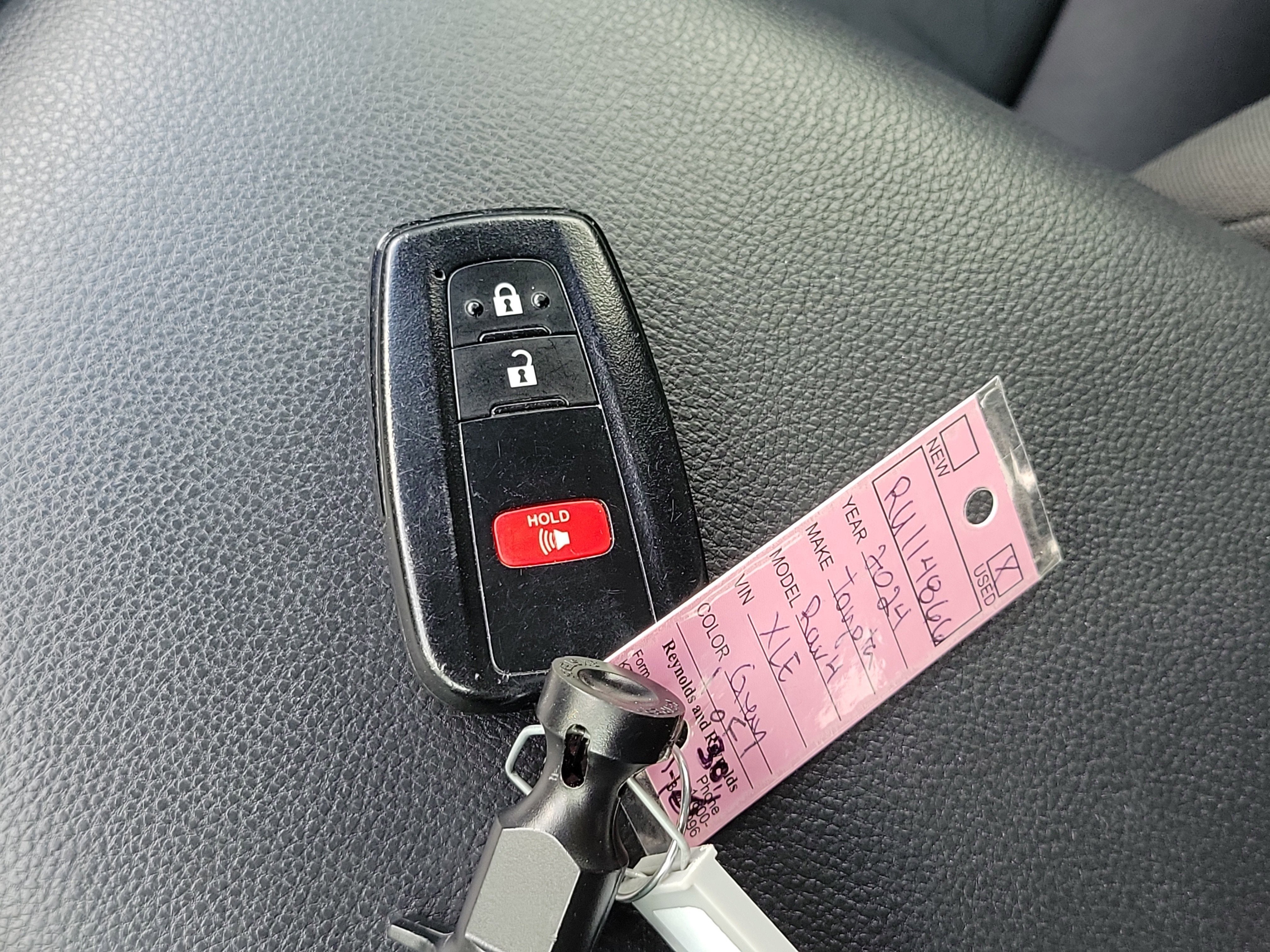 2024 Toyota RAV4 Hybrid XLE