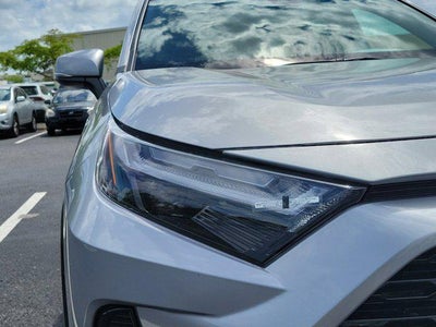 2023 Toyota RAV4 Hybrid SE