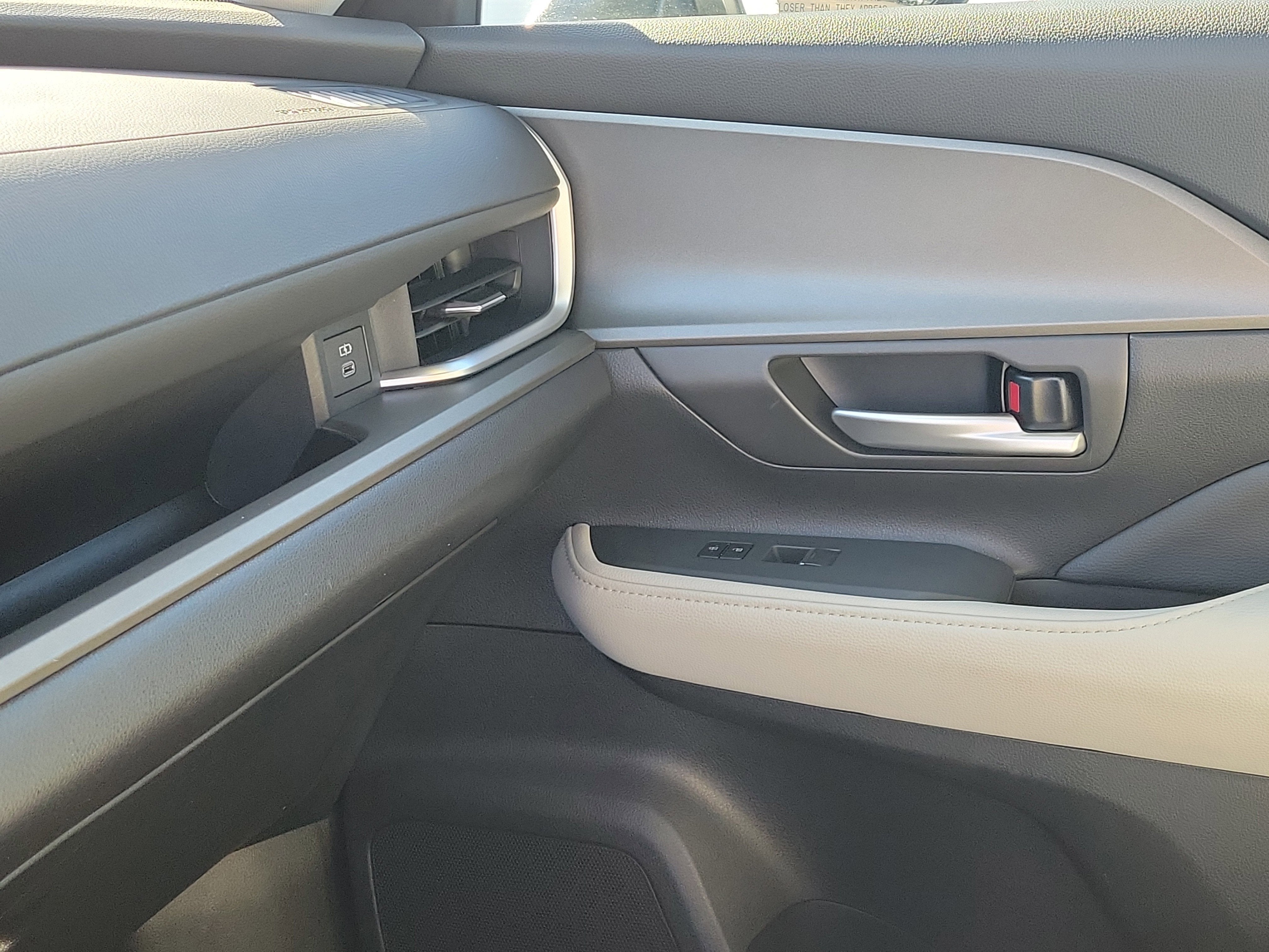 2025 Toyota Grand Highlander Hybrid XLE