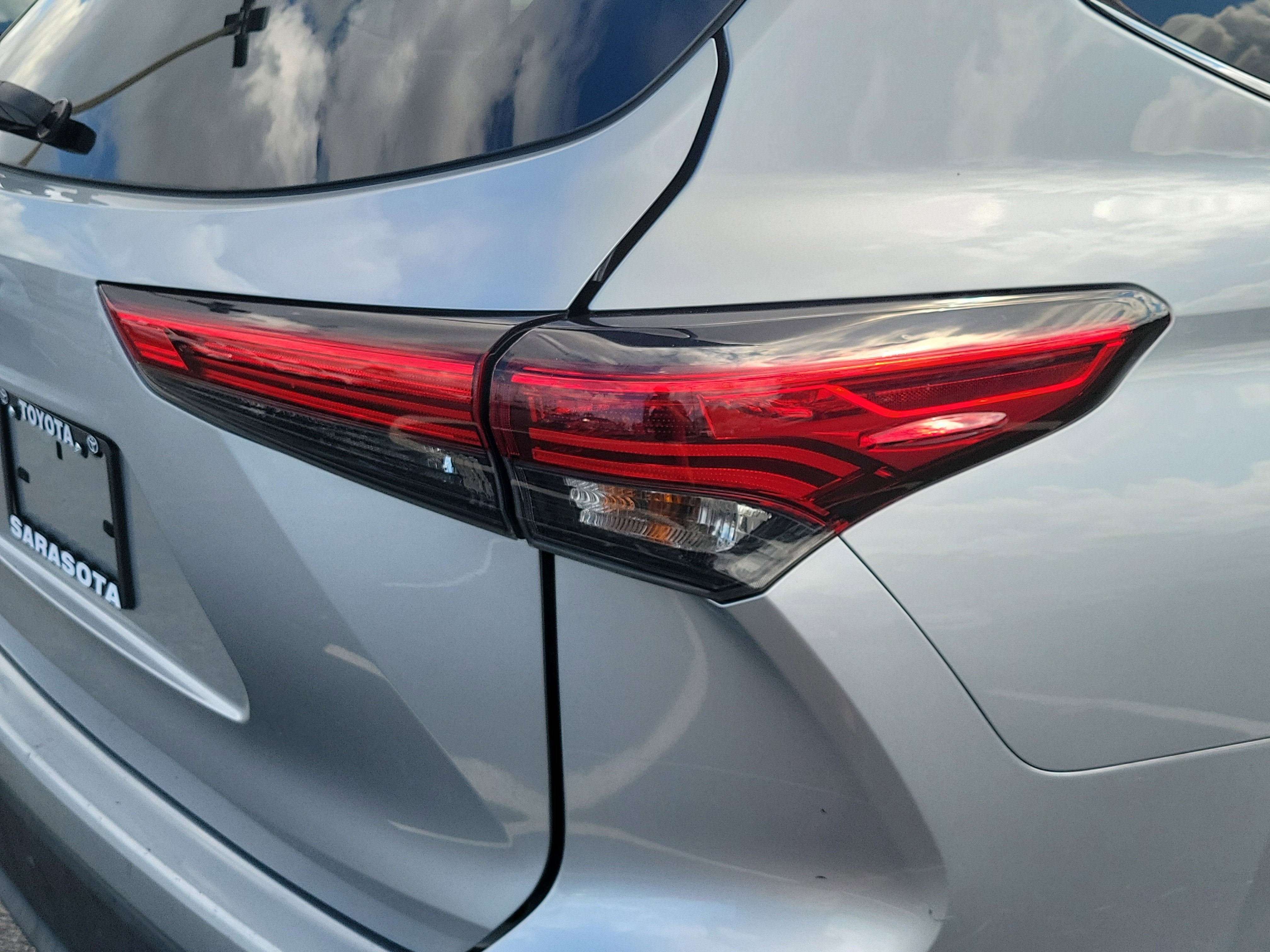 2021 Toyota Highlander L