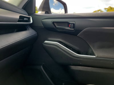 2021 Toyota Highlander L