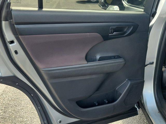 2021 Toyota Highlander L