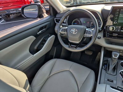 2021 Toyota Highlander Hybrid XLE