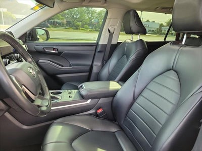 2023 Toyota Highlander XLE