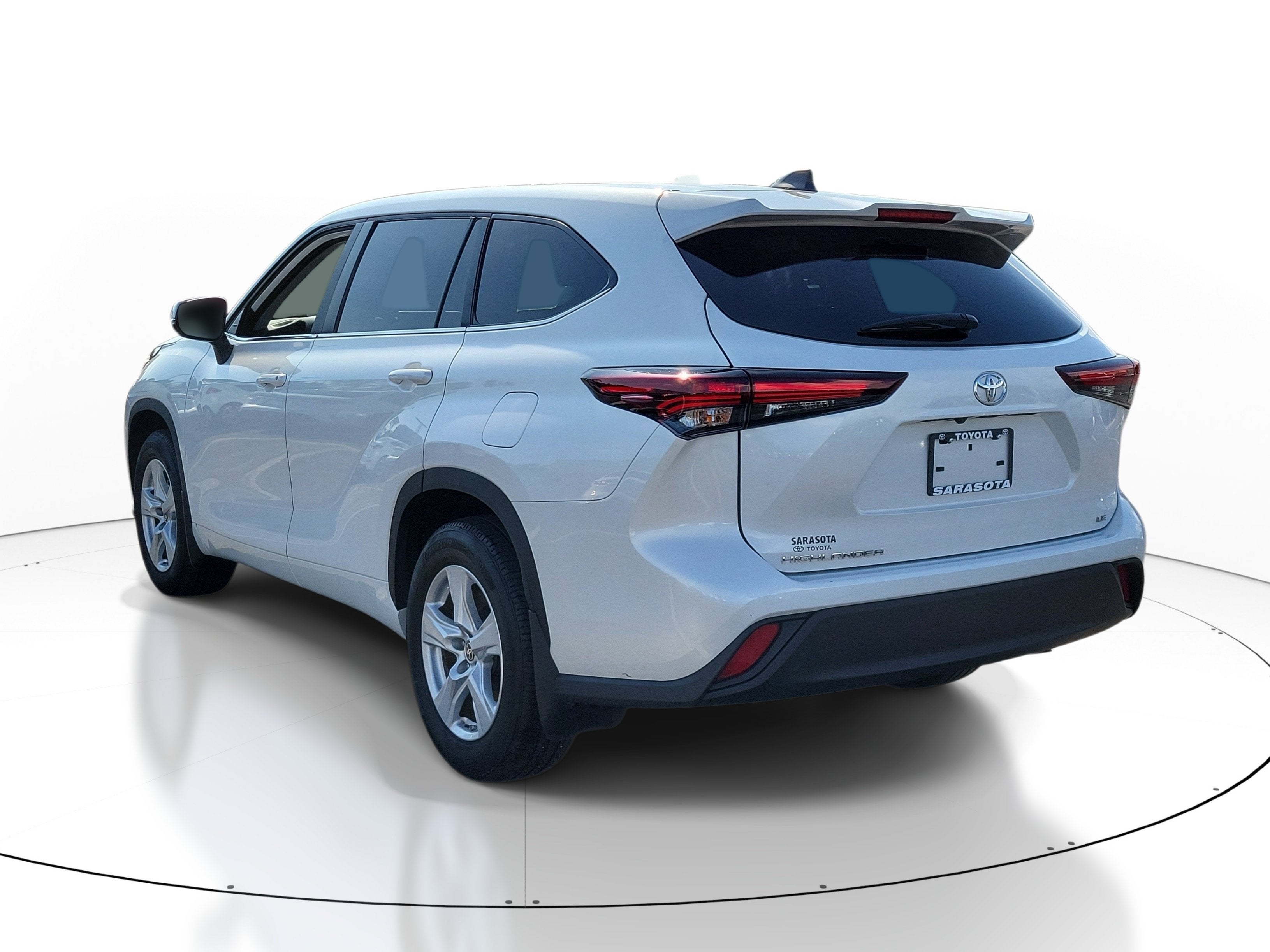 2025 Toyota Highlander LE