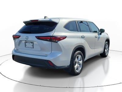 2025 Toyota Highlander LE