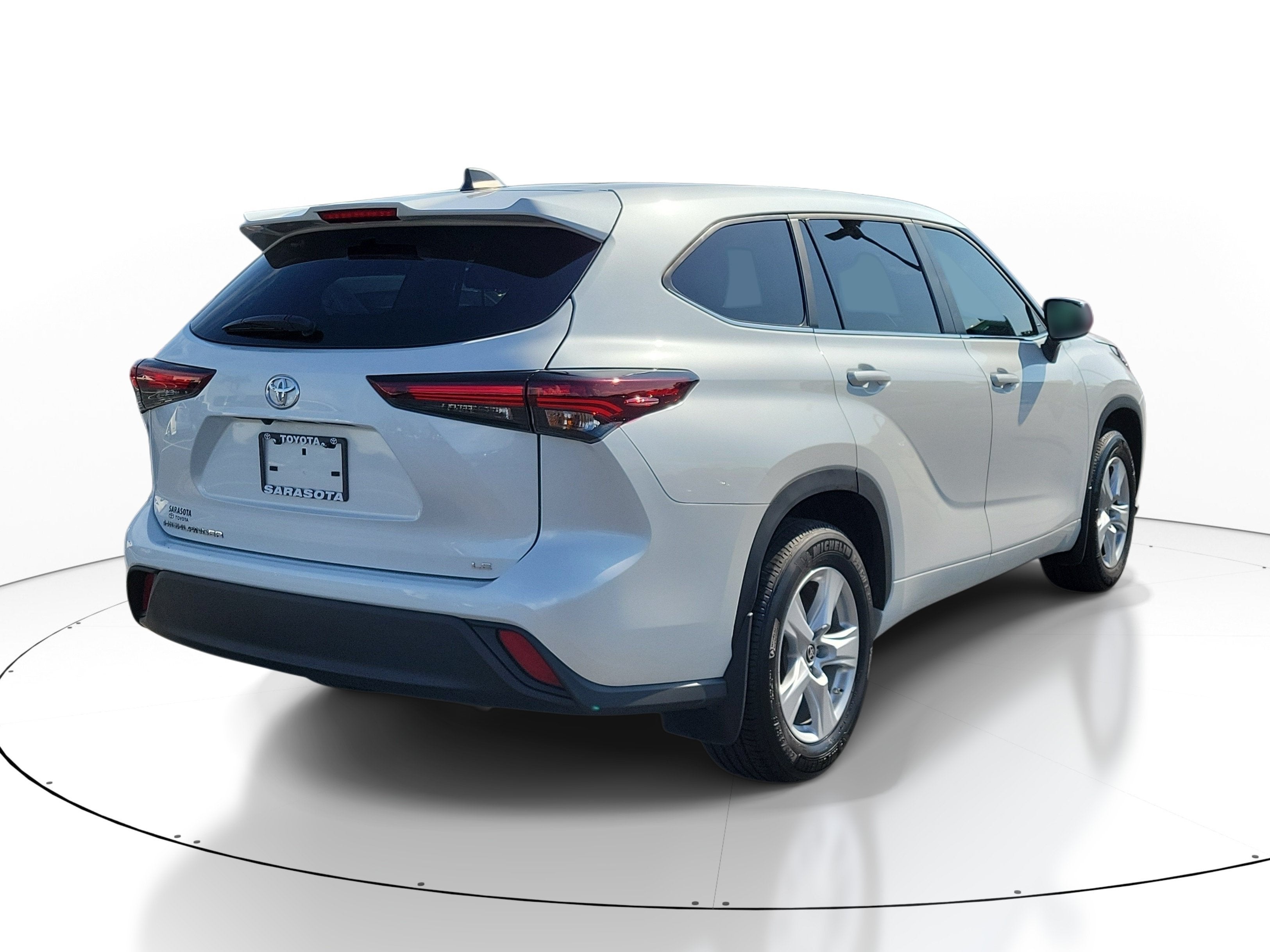 2025 Toyota Highlander LE