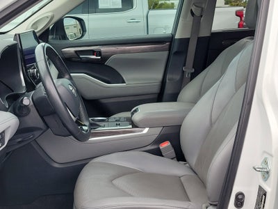 2023 Toyota0 Highlander Limited