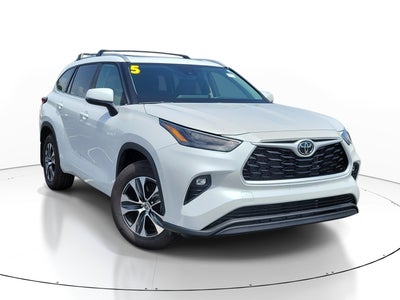 2025 Toyota Highlander XLE